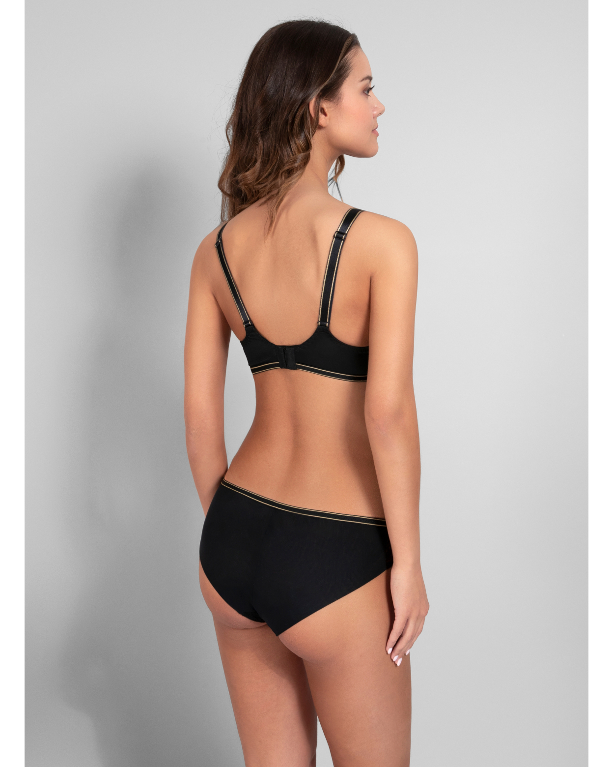 Klassischer Bügel BH ALLURE Schwarz