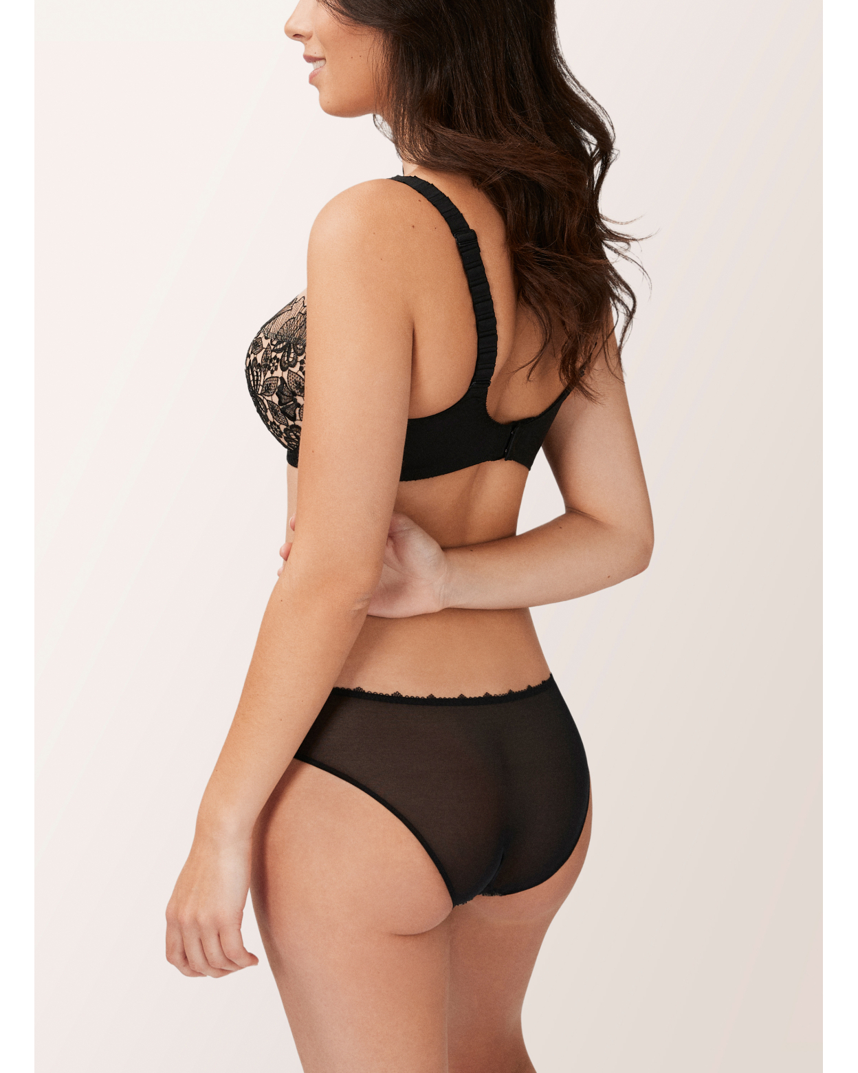 Soutien-gorge emboitant AGATHE Noir