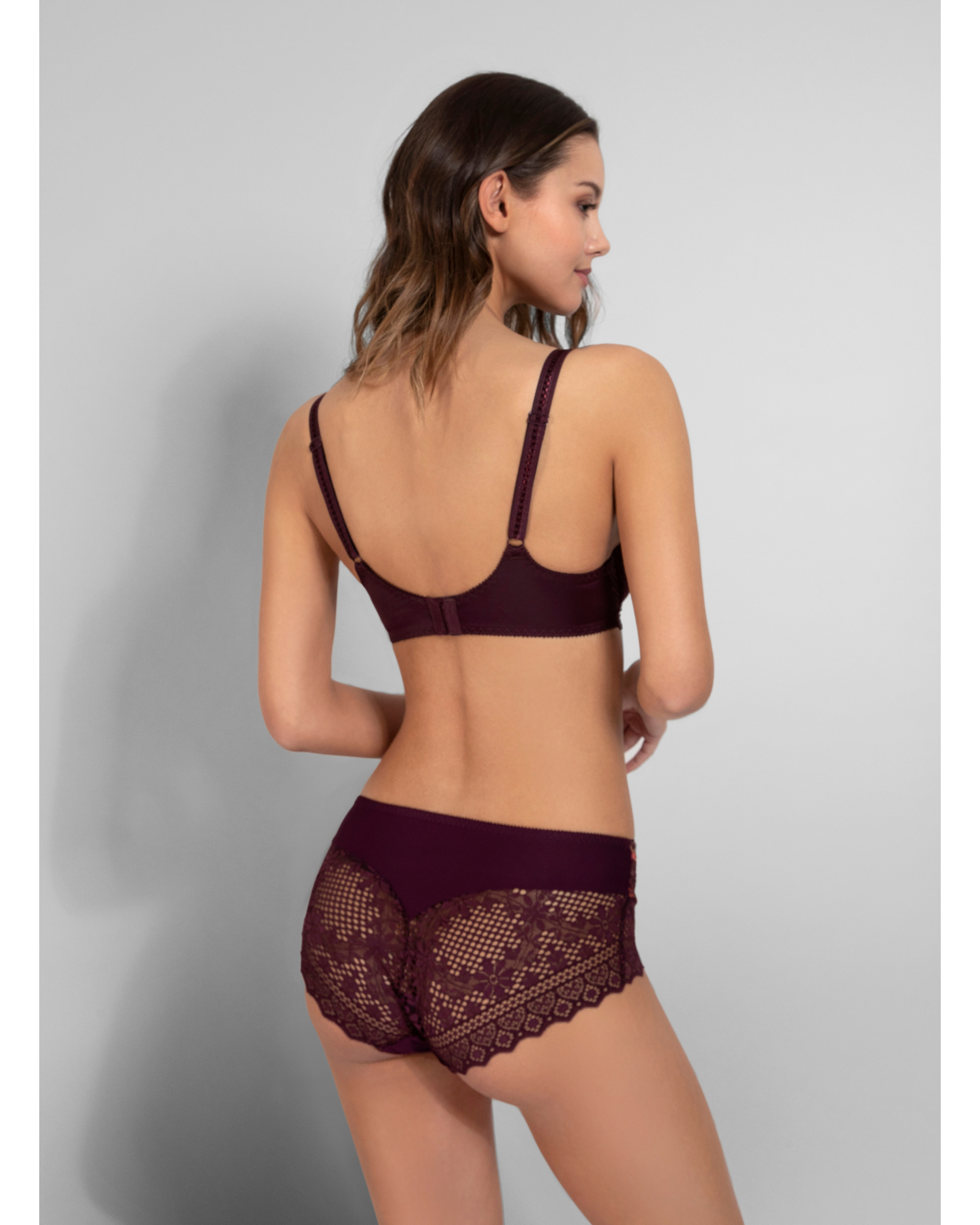 Soutien-gorge emboitant invisible CASSIOPEE Henne