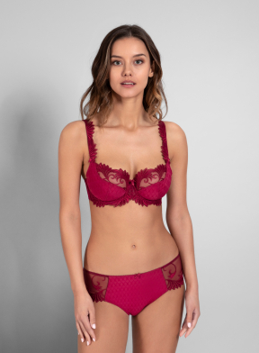 Soutien-gorge corbeille...