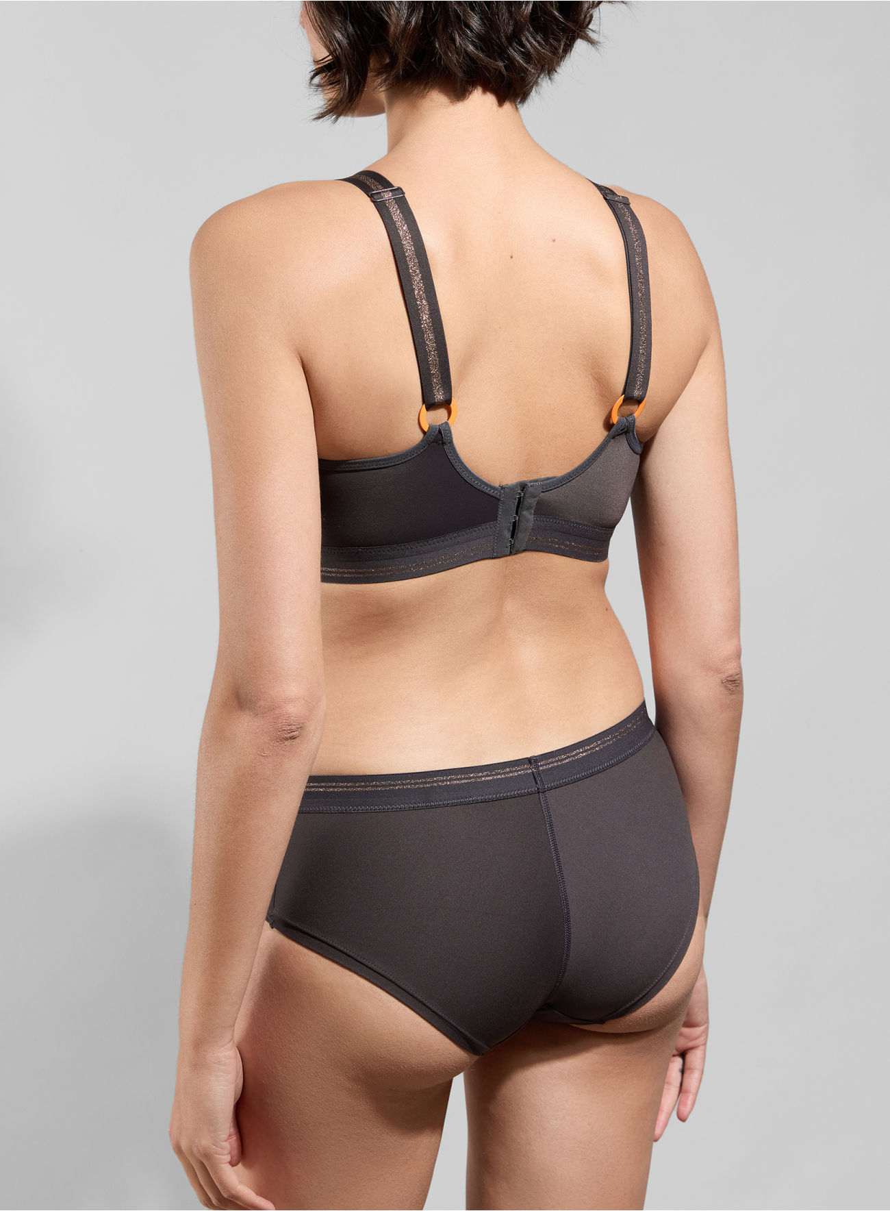 Sportbeha INITIALE Gris Intense