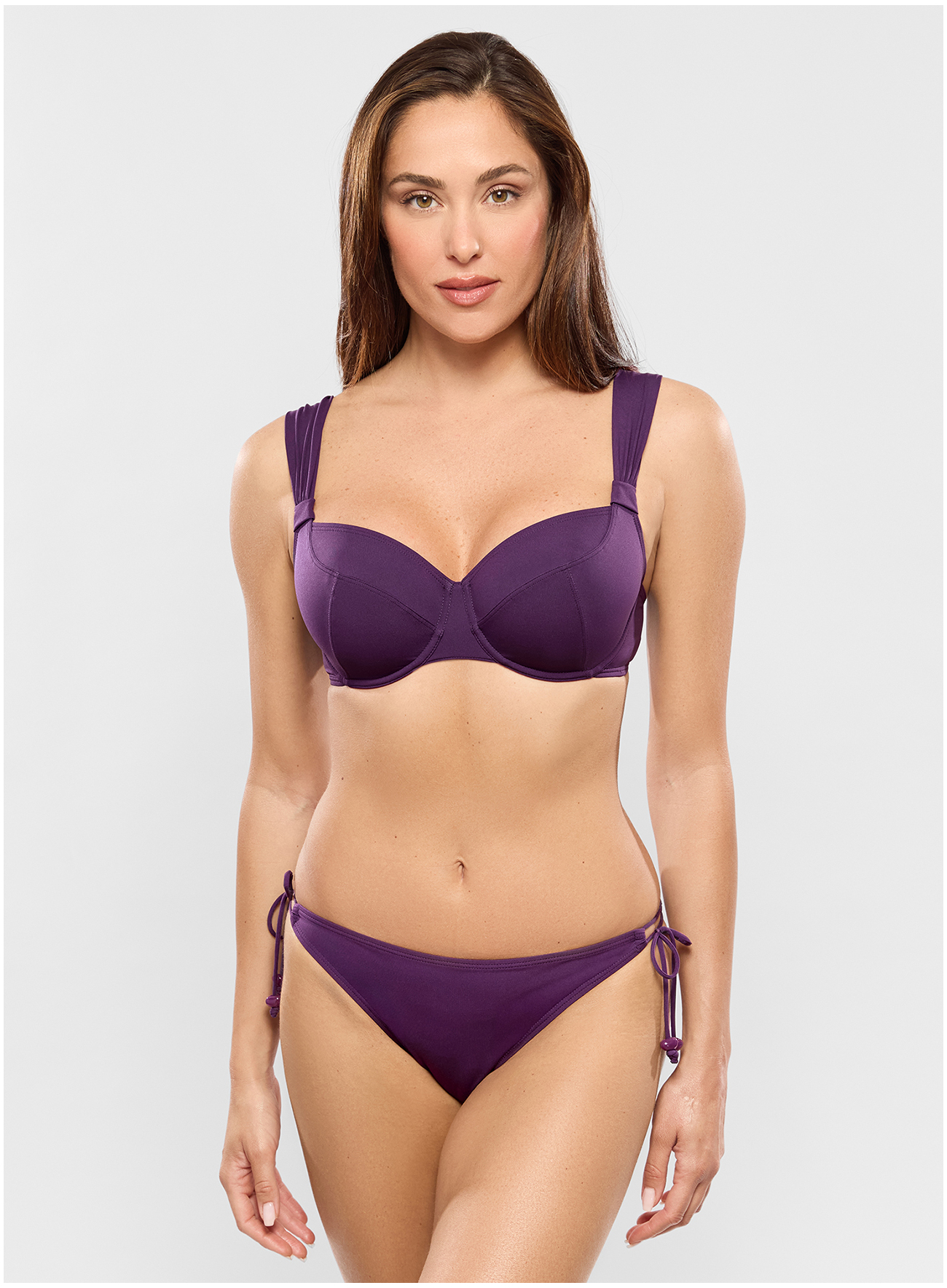 Balconette neckline JETSET Iris