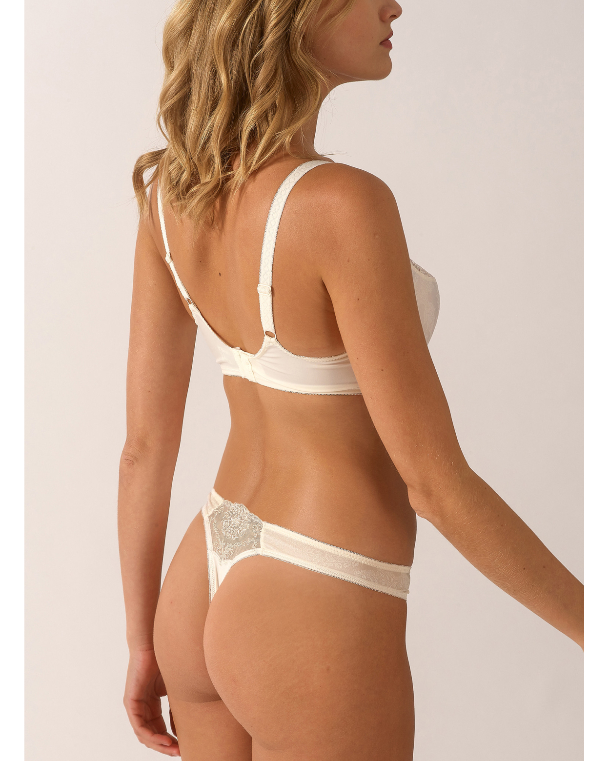 Thong LILLY ROSE Chantilly