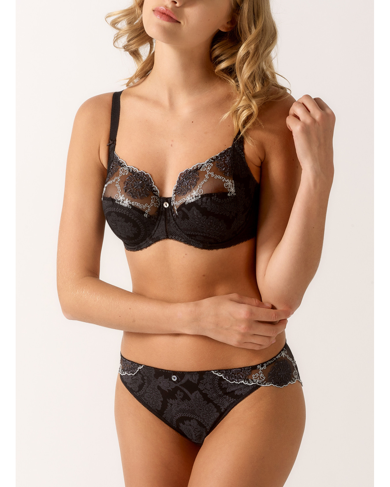 Klassieke beha LILLY ROSE Zwart