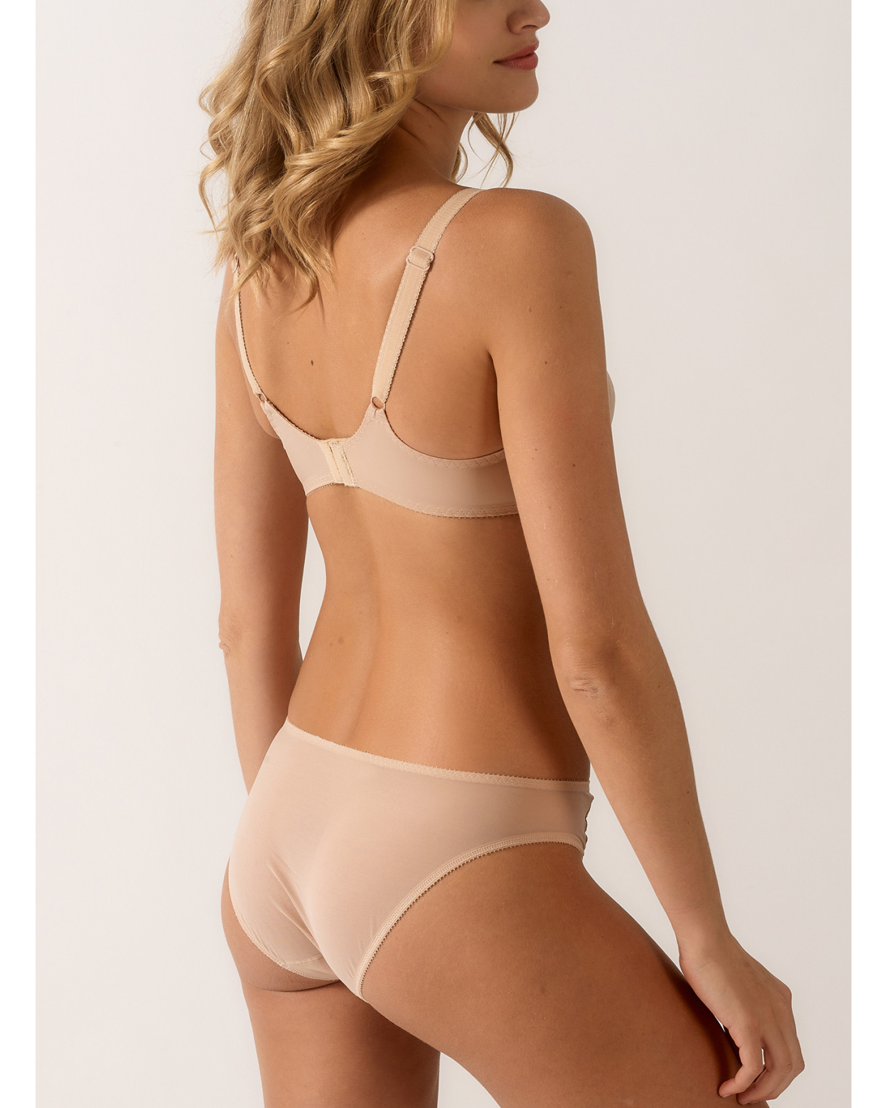 Invisible full cup bra VERITY Caramel